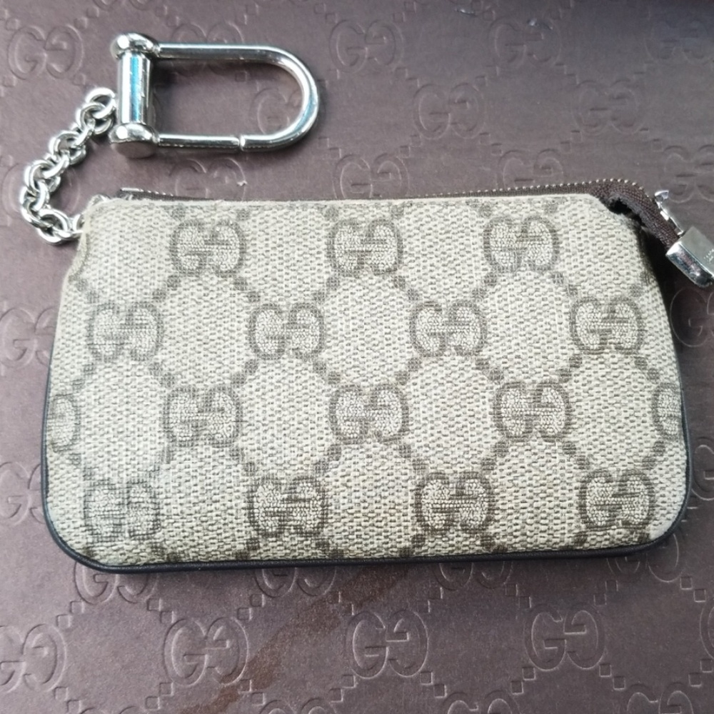 Authentic Gucci key card wallet
